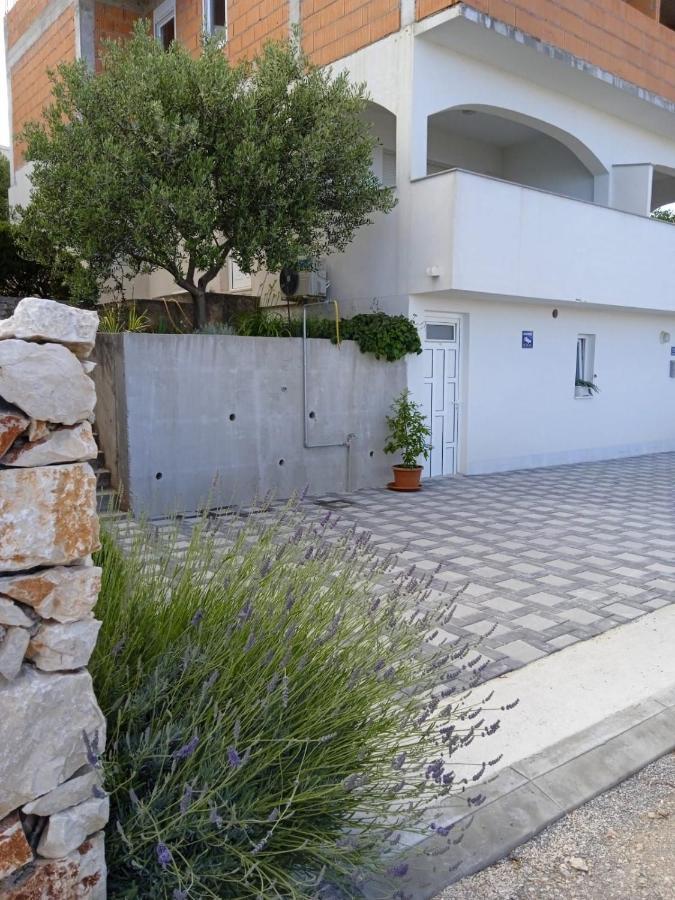 Apartments Markovic 罗戈兹尼察 外观 照片